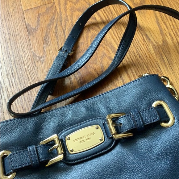 Crossbody - Picture 2 of 3